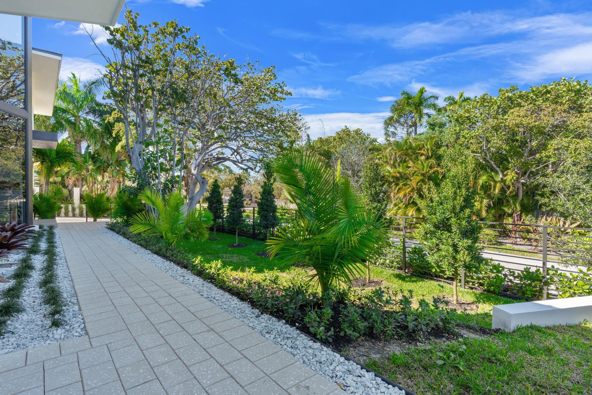 2035 Intracoastal, Fort Lauderdale FL 33305
