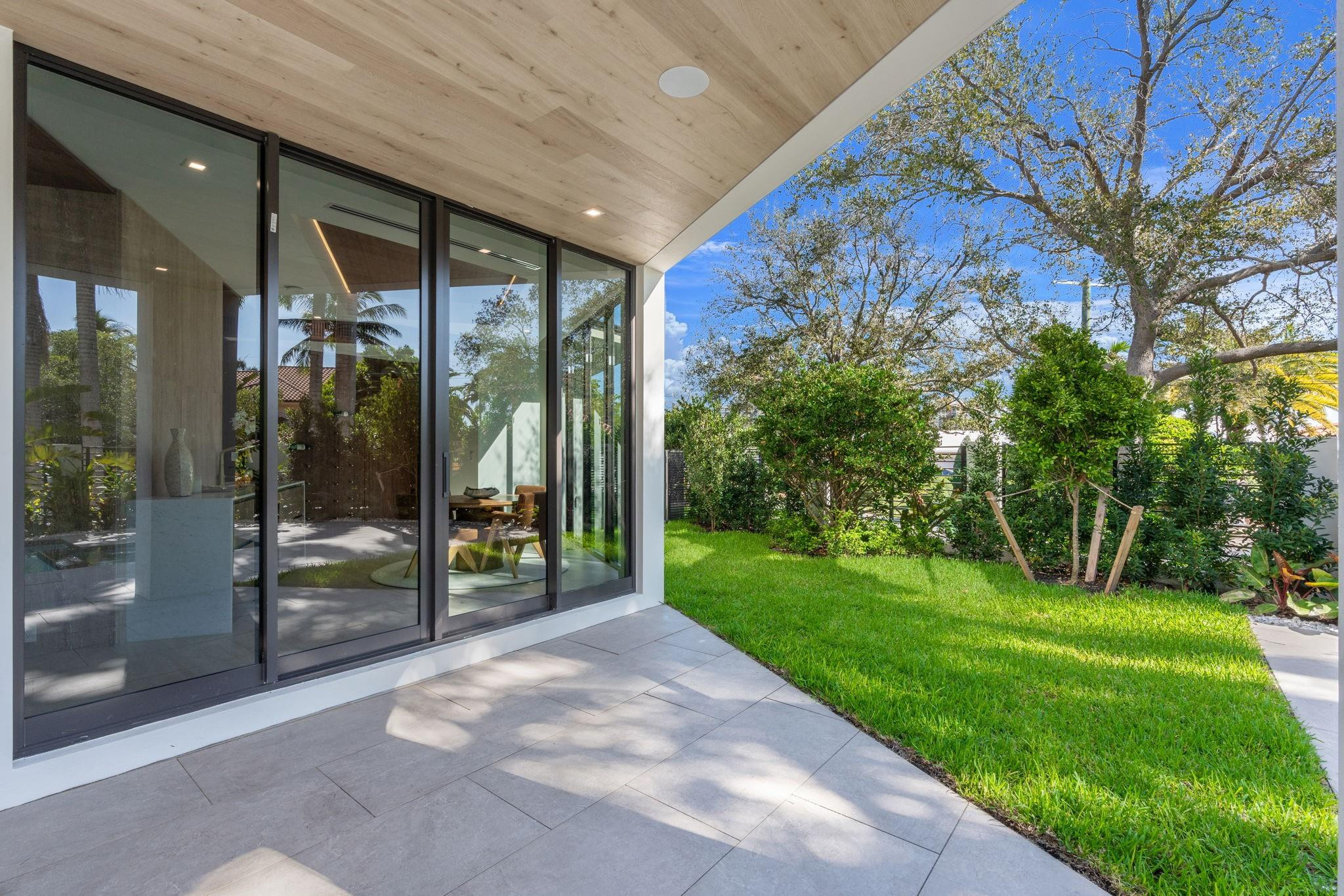 2035 Intracoastal, Fort Lauderdale FL 33305