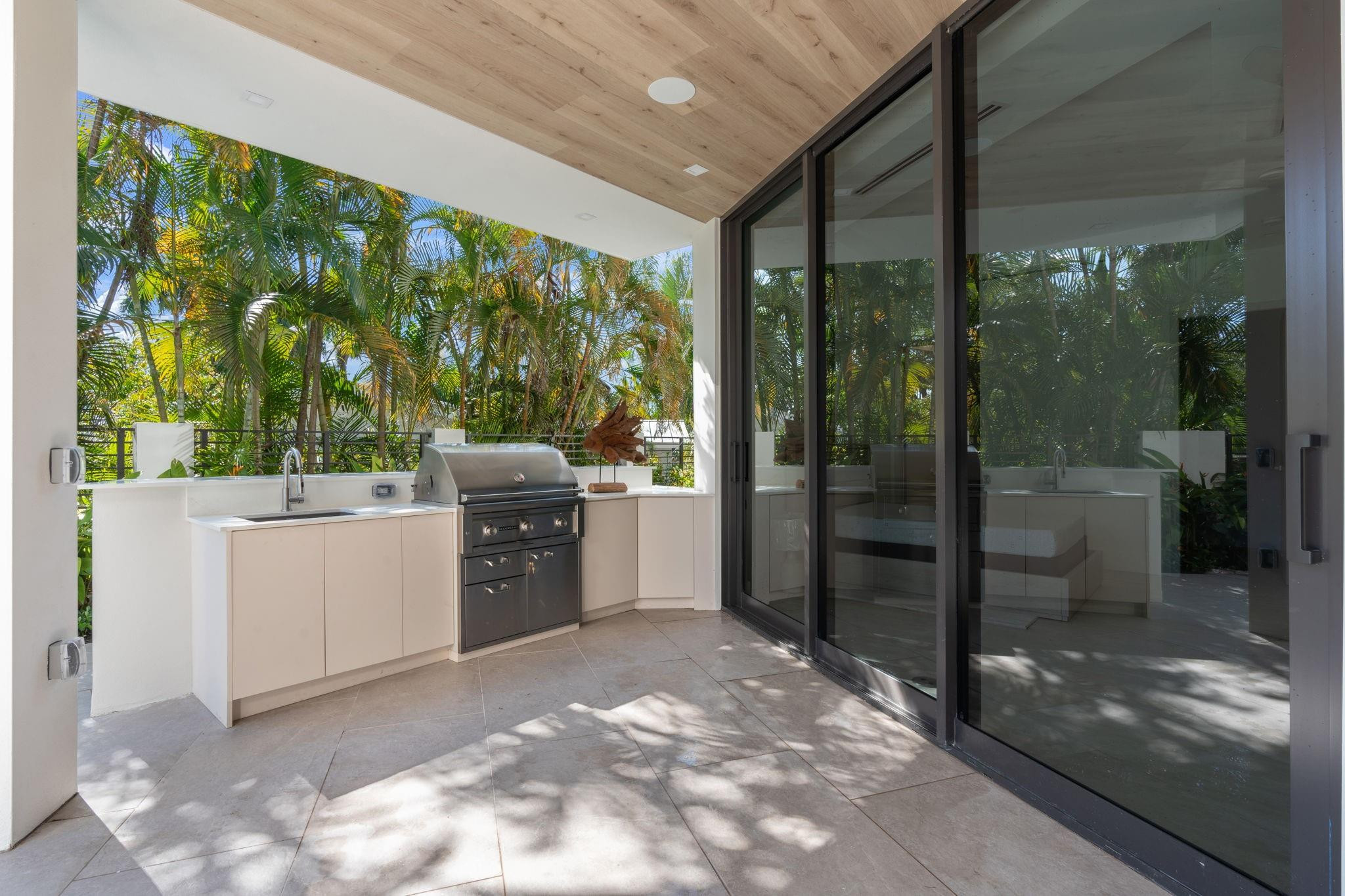 2035 Intracoastal, Fort Lauderdale FL 33305