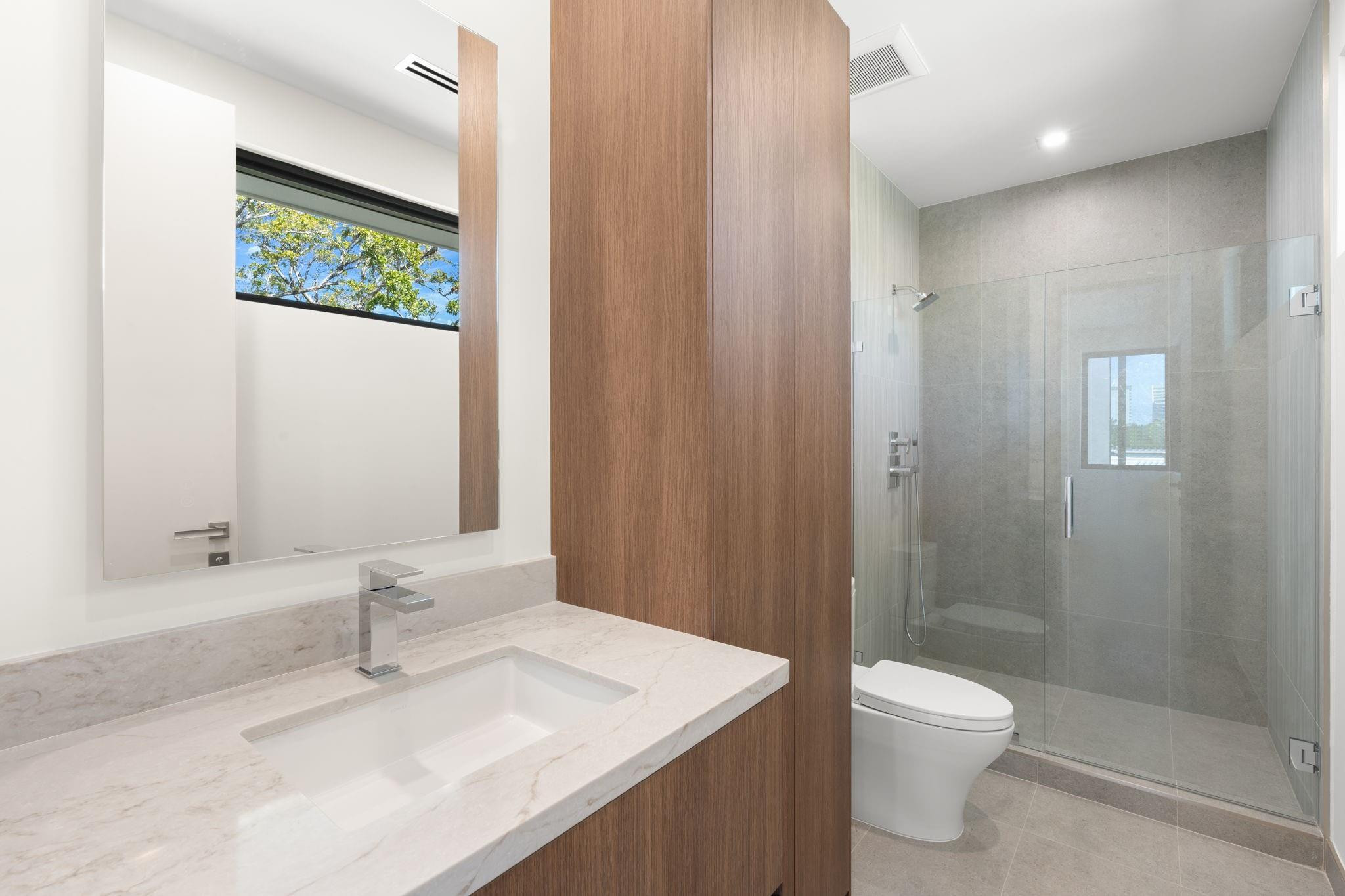2035 Intracoastal, Fort Lauderdale FL 33305