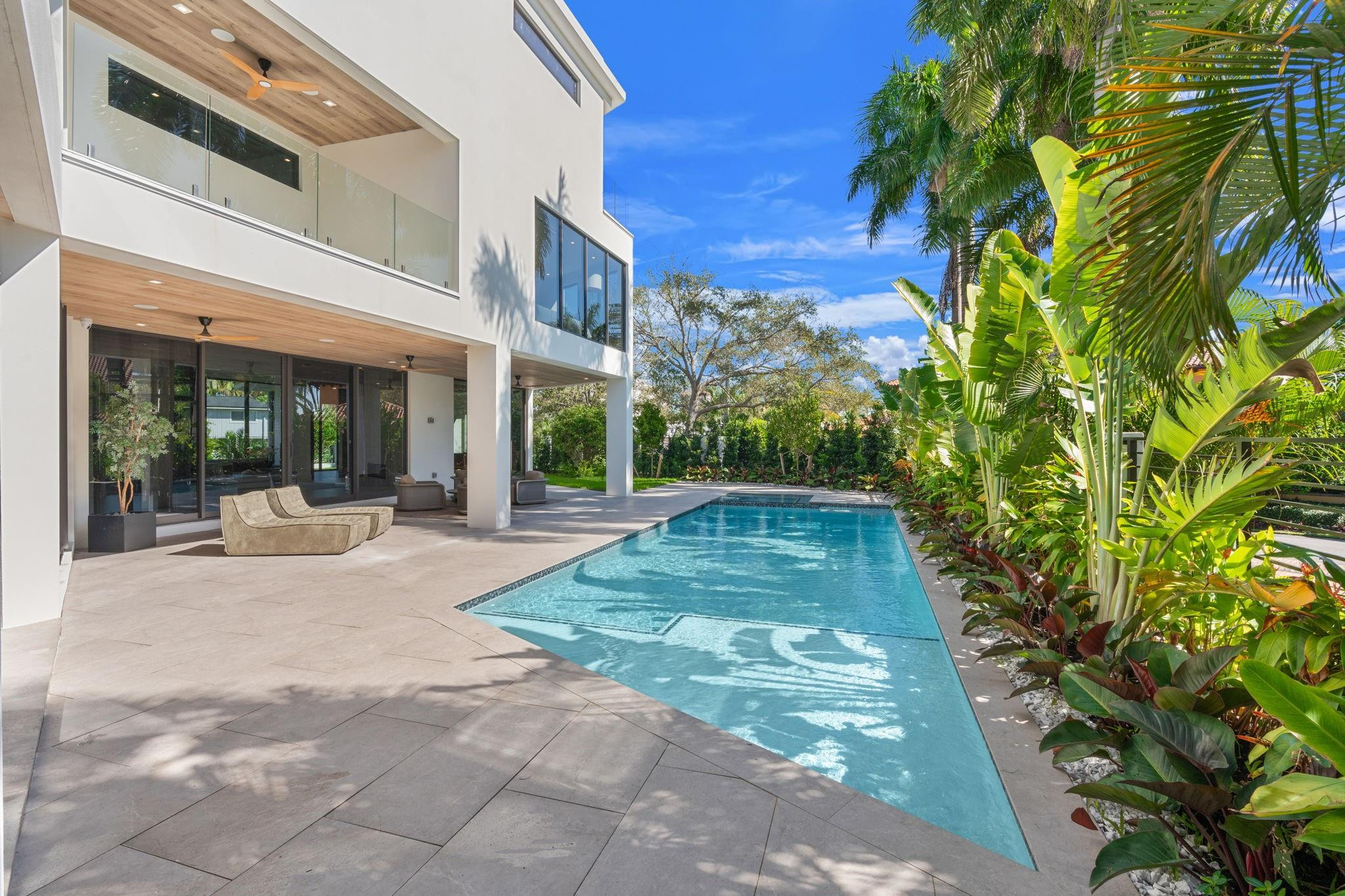 2035 Intracoastal, Fort Lauderdale FL 33305