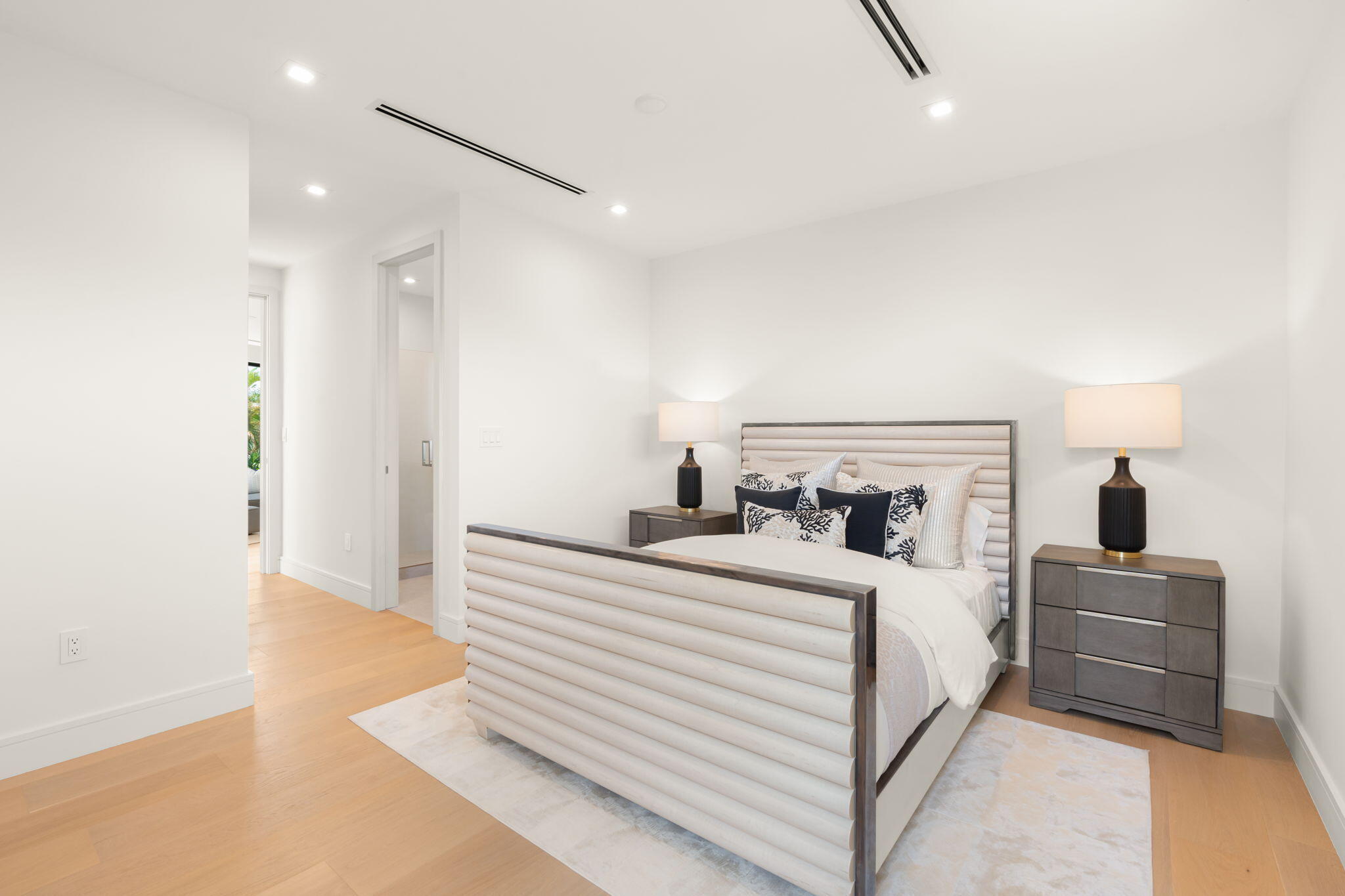 2035 Intracoastal, Fort Lauderdale FL 33305