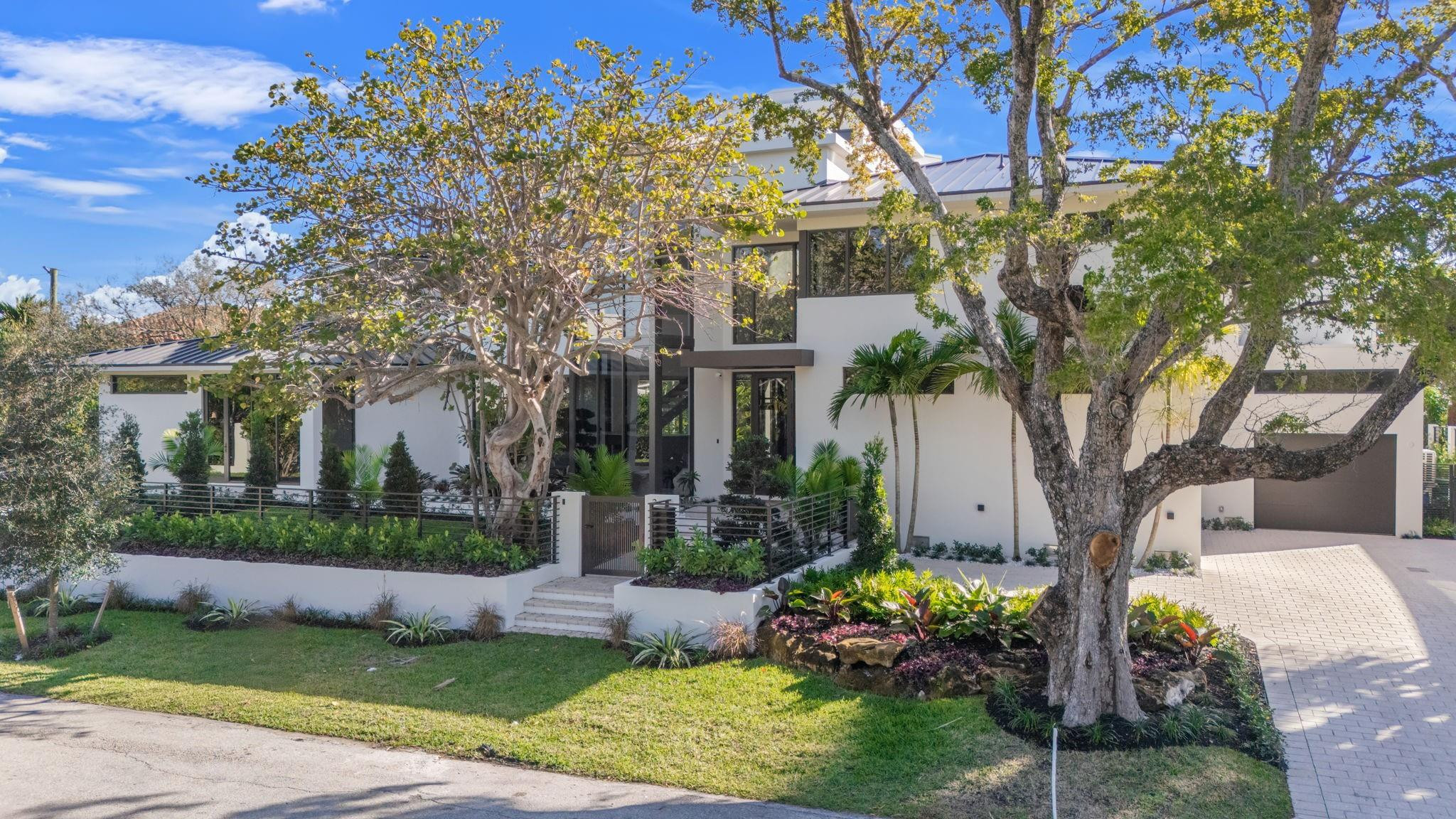 2035 Intracoastal, Fort Lauderdale FL 33305