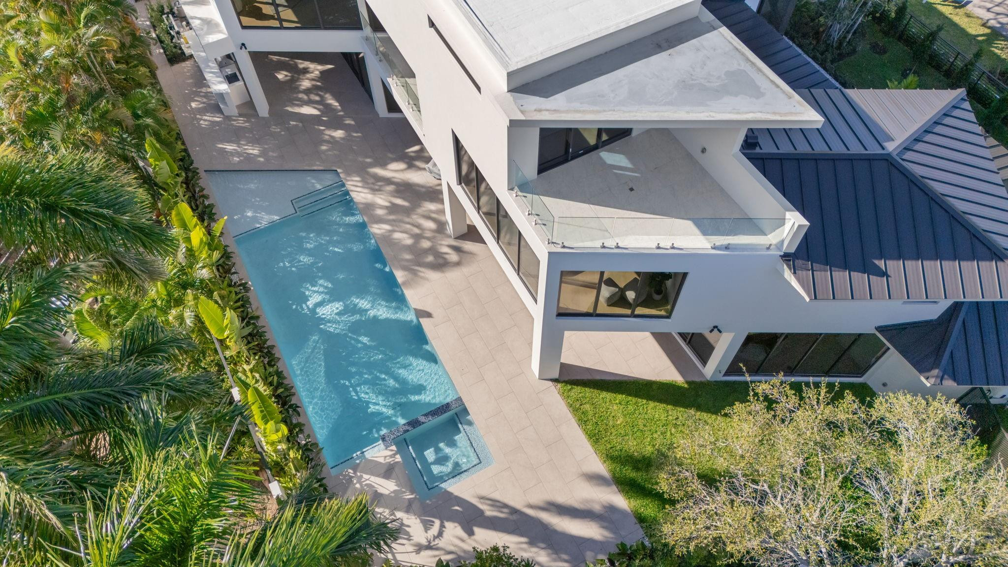 2035 Intracoastal, Fort Lauderdale FL 33305