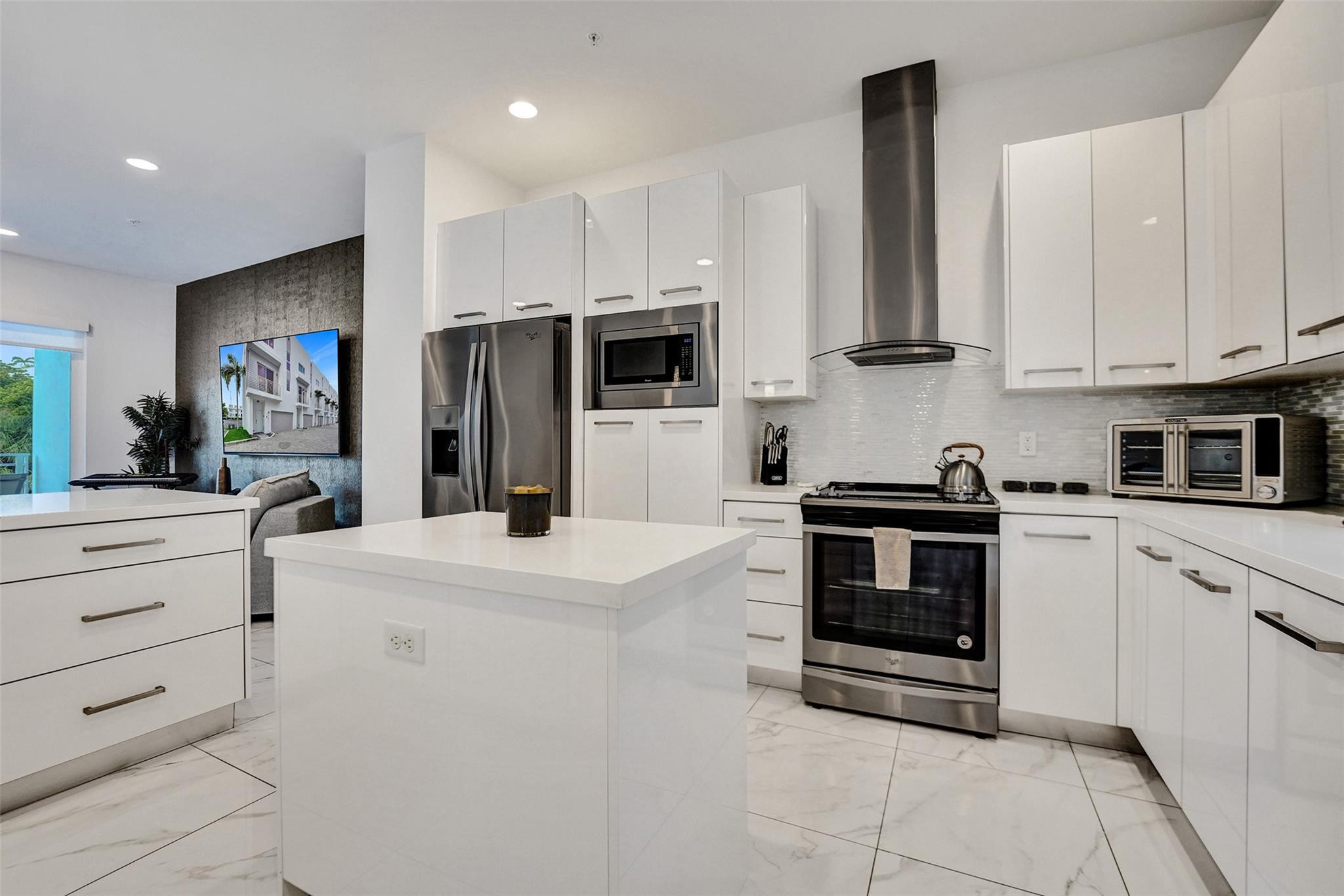1371 N Ocean, Pompano Beach FL 33062