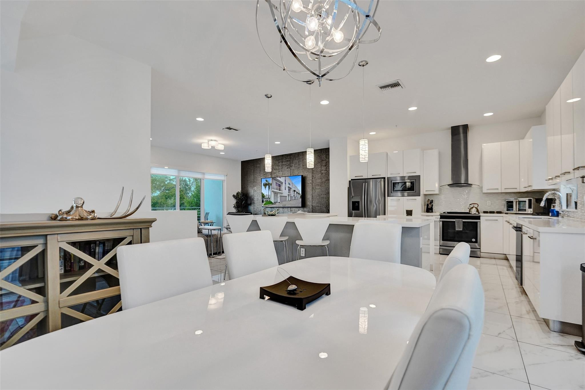 1371 N Ocean, Pompano Beach FL 33062