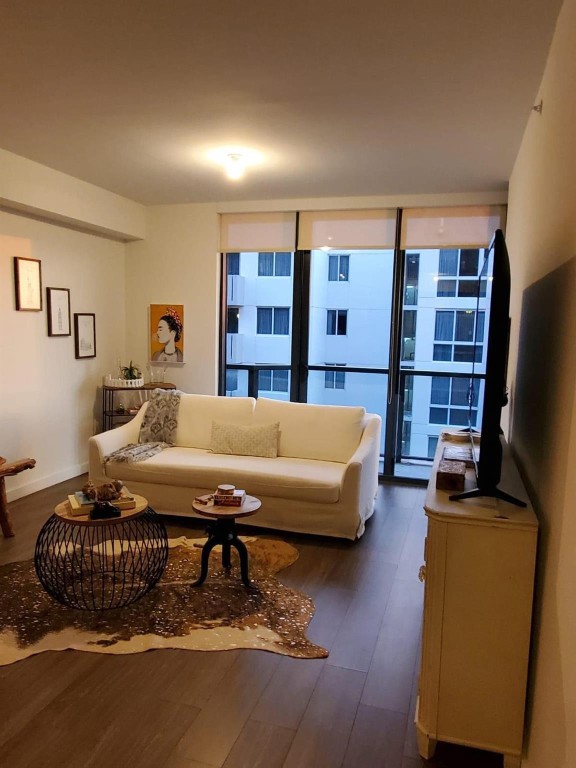 201 SW 17th #704, Miami FL 33129