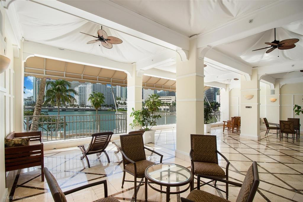 701 Brickell Key #2501, Miami FL 33131