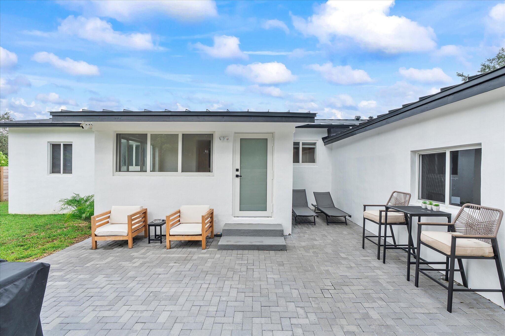 8801 N Miami, El Portal FL 33150