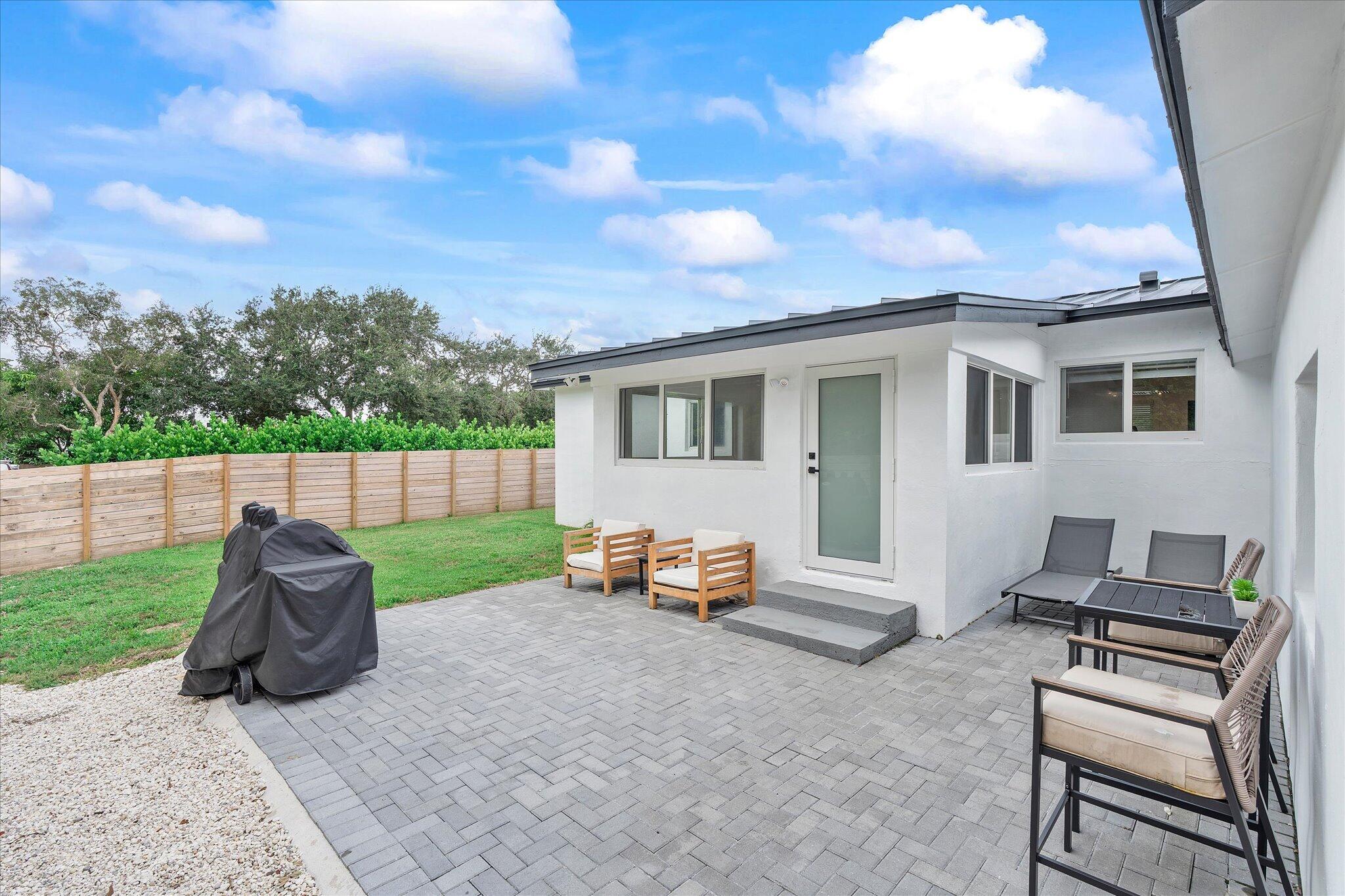 8801 N Miami, El Portal FL 33150