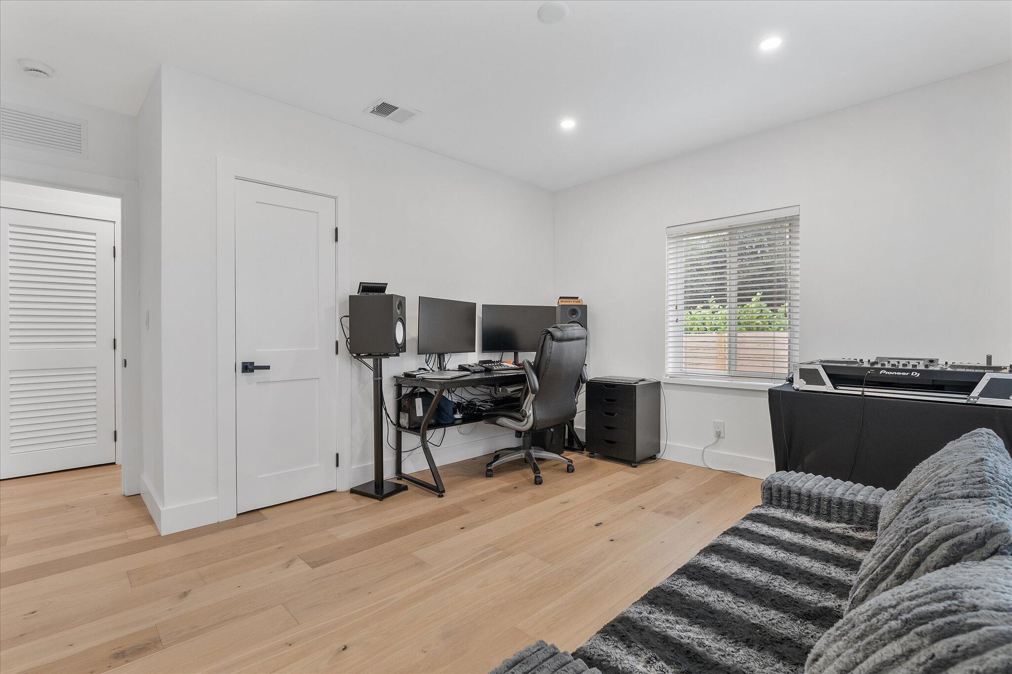 8801 N Miami, El Portal FL 33150