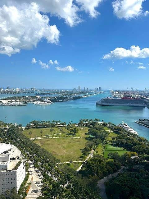 1040 Biscayne #3003, Miami FL 33132