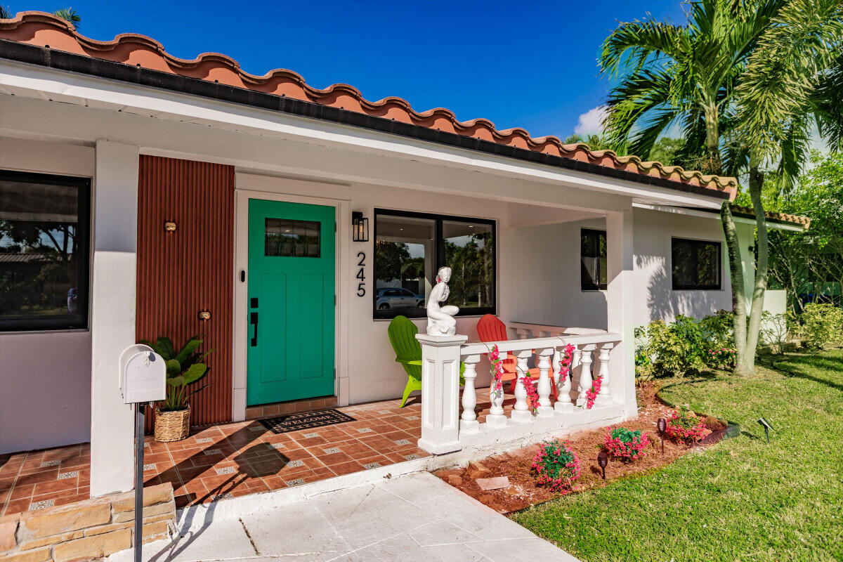 245 N Tradewinds, Lauderdale By The Sea FL 33308