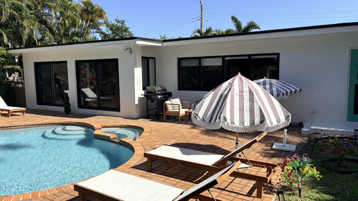 245 N Tradewinds, Lauderdale By The Sea FL 33308