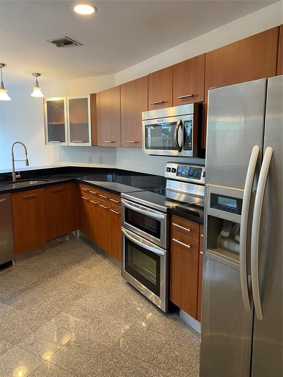 101 SE 15th #E, Fort Lauderdale FL 33301
