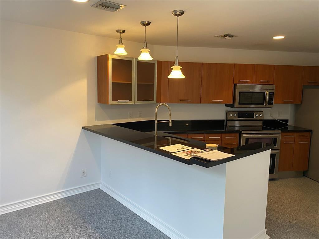 101 SE 15th #E, Fort Lauderdale FL 33301