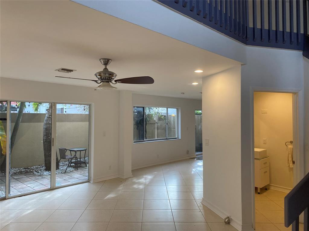 101 SE 15th #E, Fort Lauderdale FL 33301