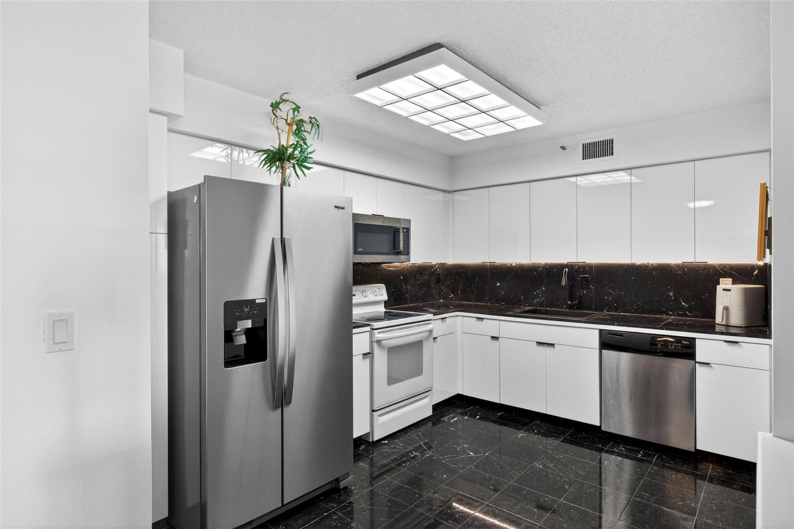 3530 Mystic Pointe #512, Aventura FL 33180