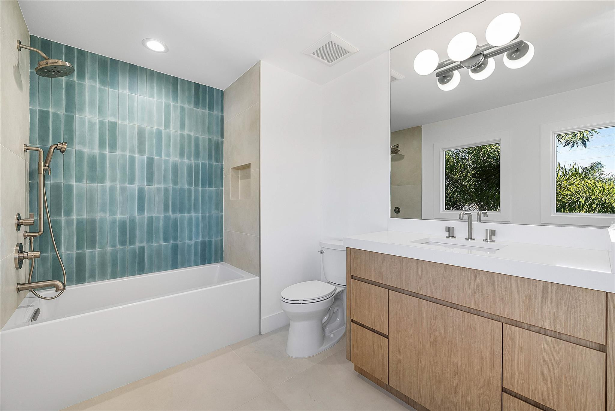 8 Leeward, Jupiter FL 33469