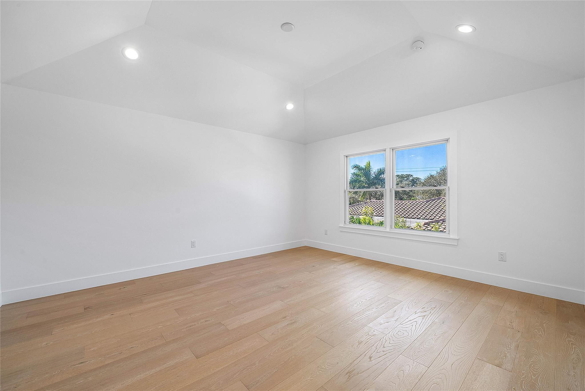 8 Leeward, Jupiter FL 33469