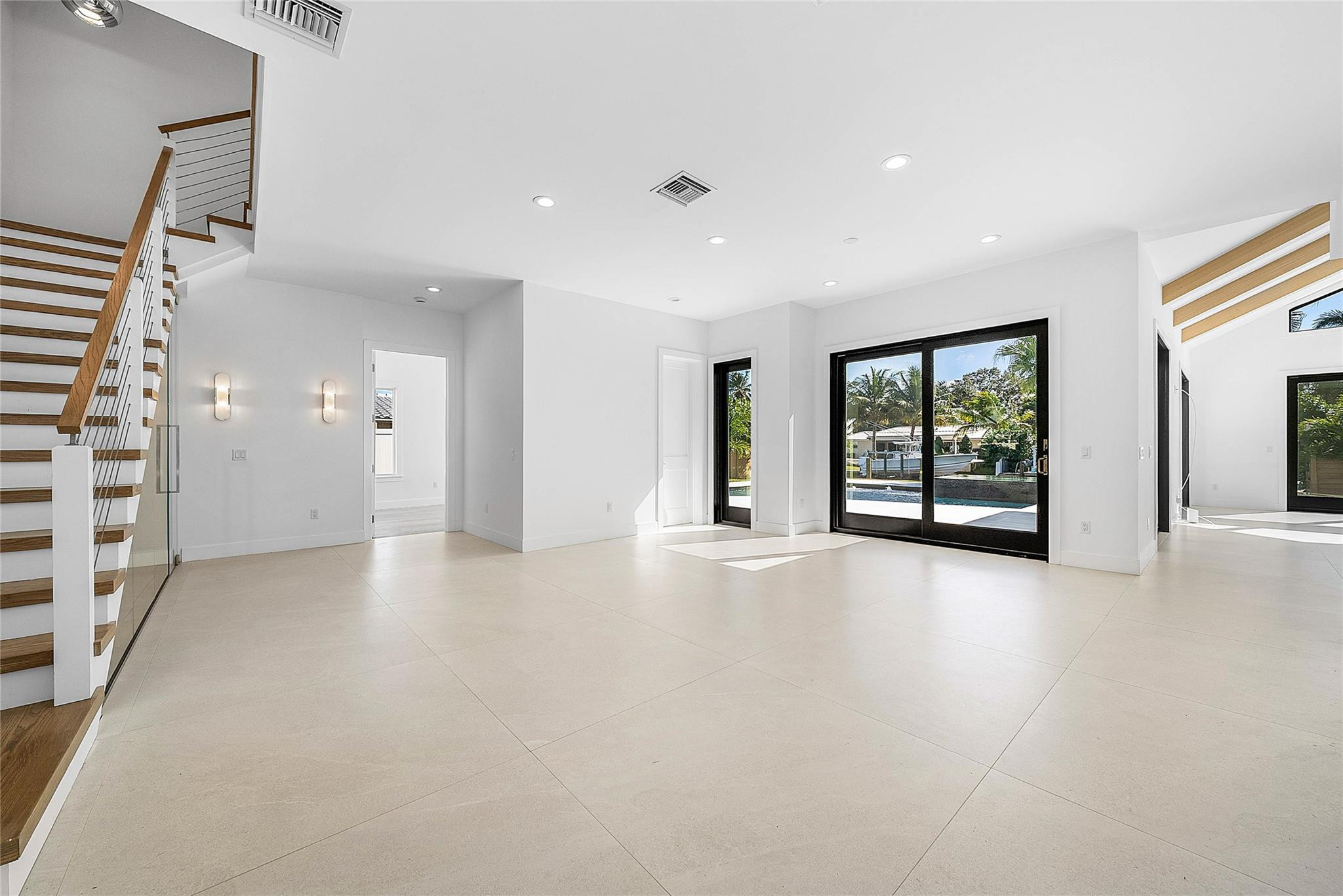 8 Leeward, Jupiter FL 33469