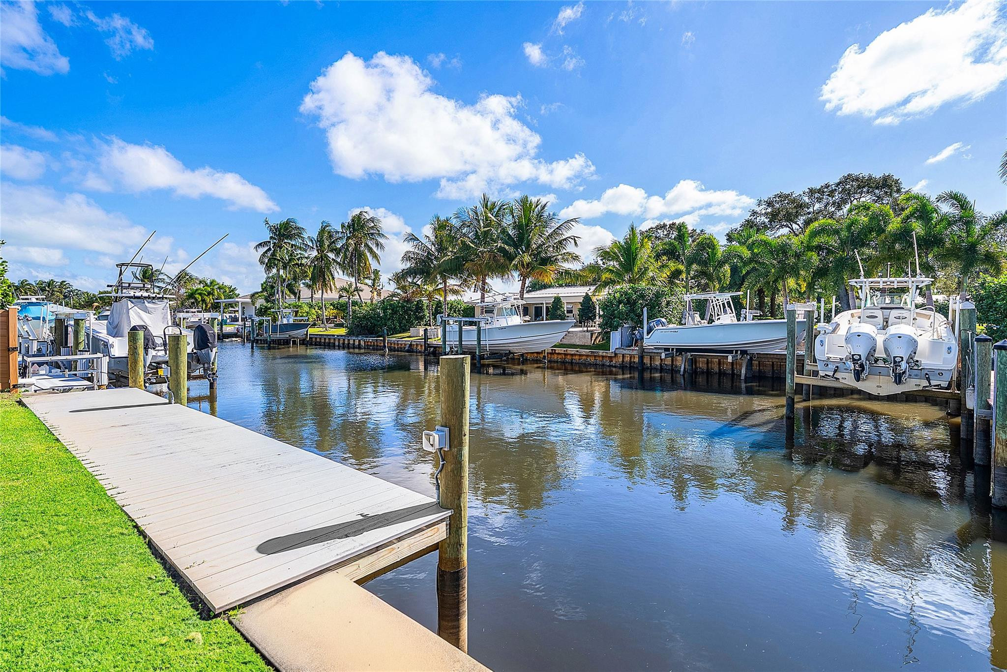 8 Leeward, Jupiter FL 33469