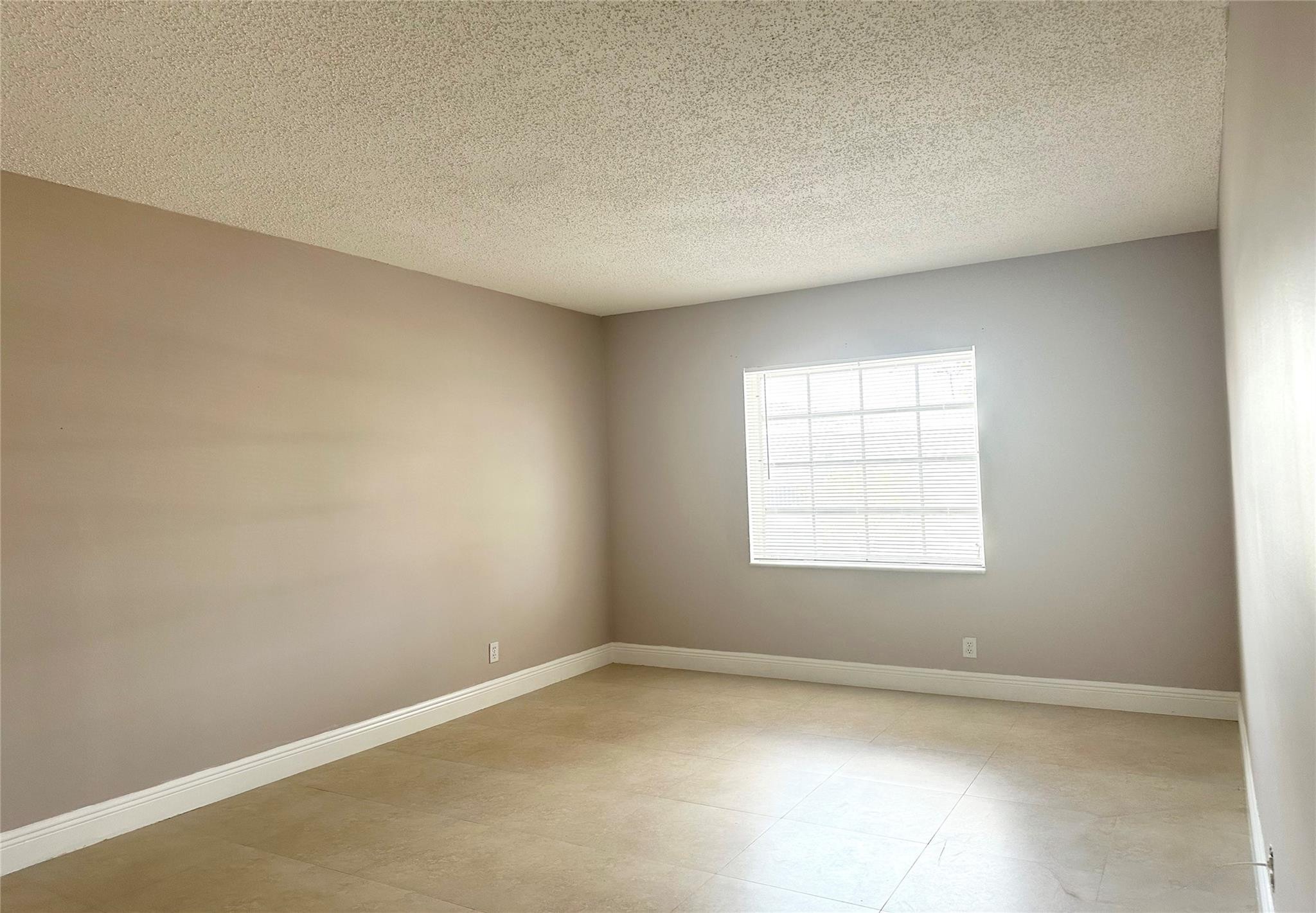 6229 Bay Club #4, Fort Lauderdale FL 33308