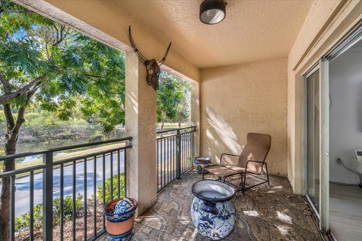 2452 Centergate #202, Miramar FL 33025