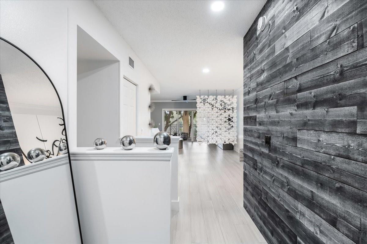 2452 Centergate #202, Miramar FL 33025