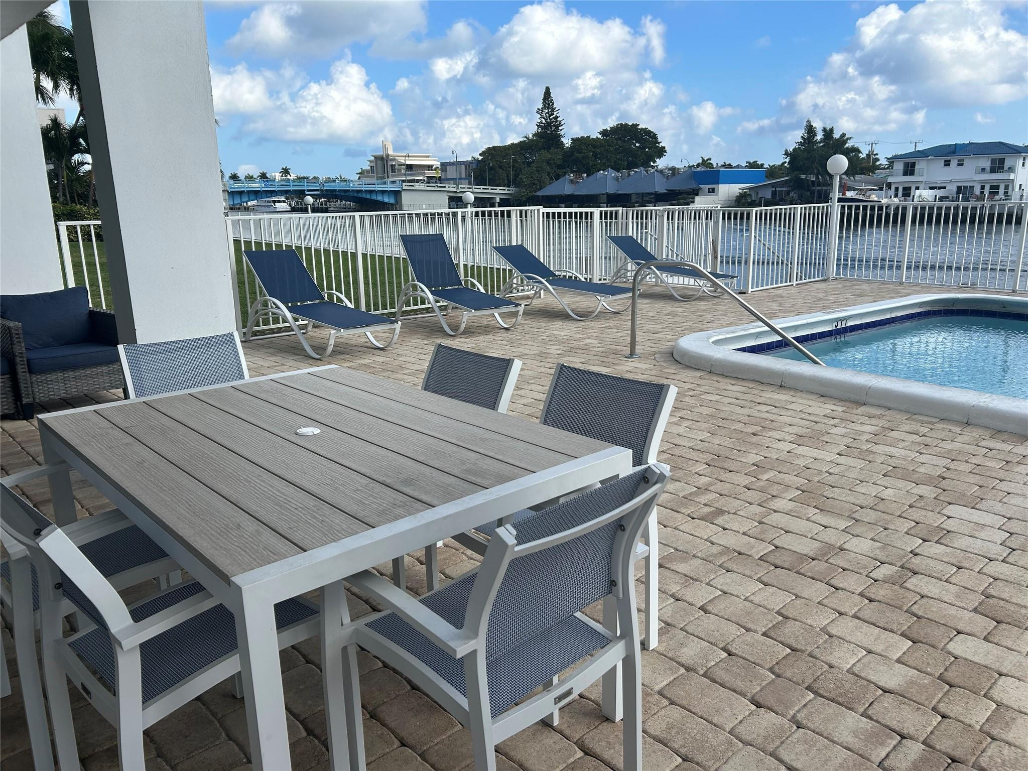 3100 NE 49th #PH06, Fort Lauderdale FL 33308