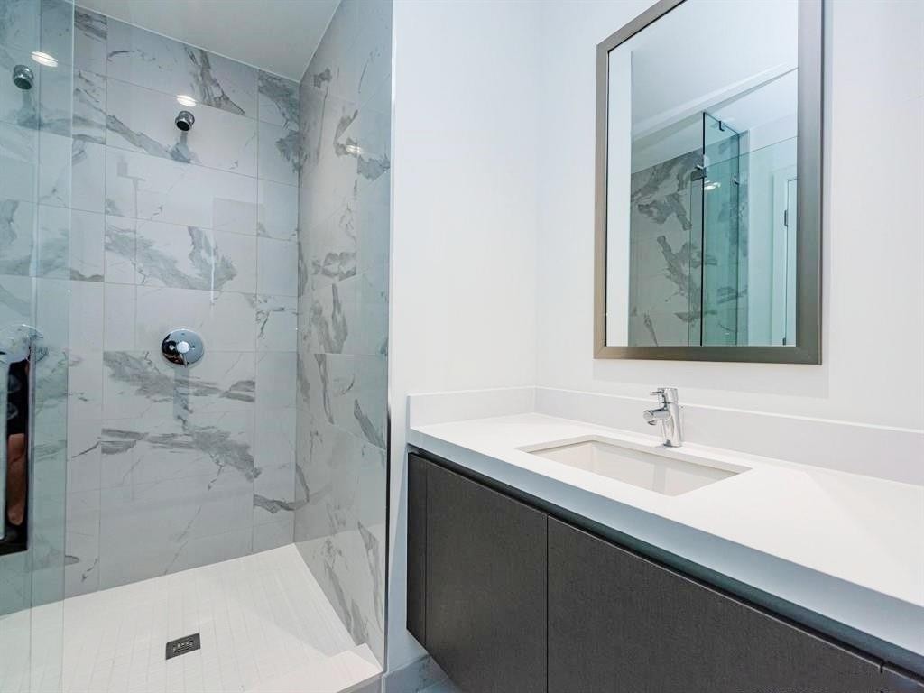 851 NE 1st #3500, Miami FL 33132