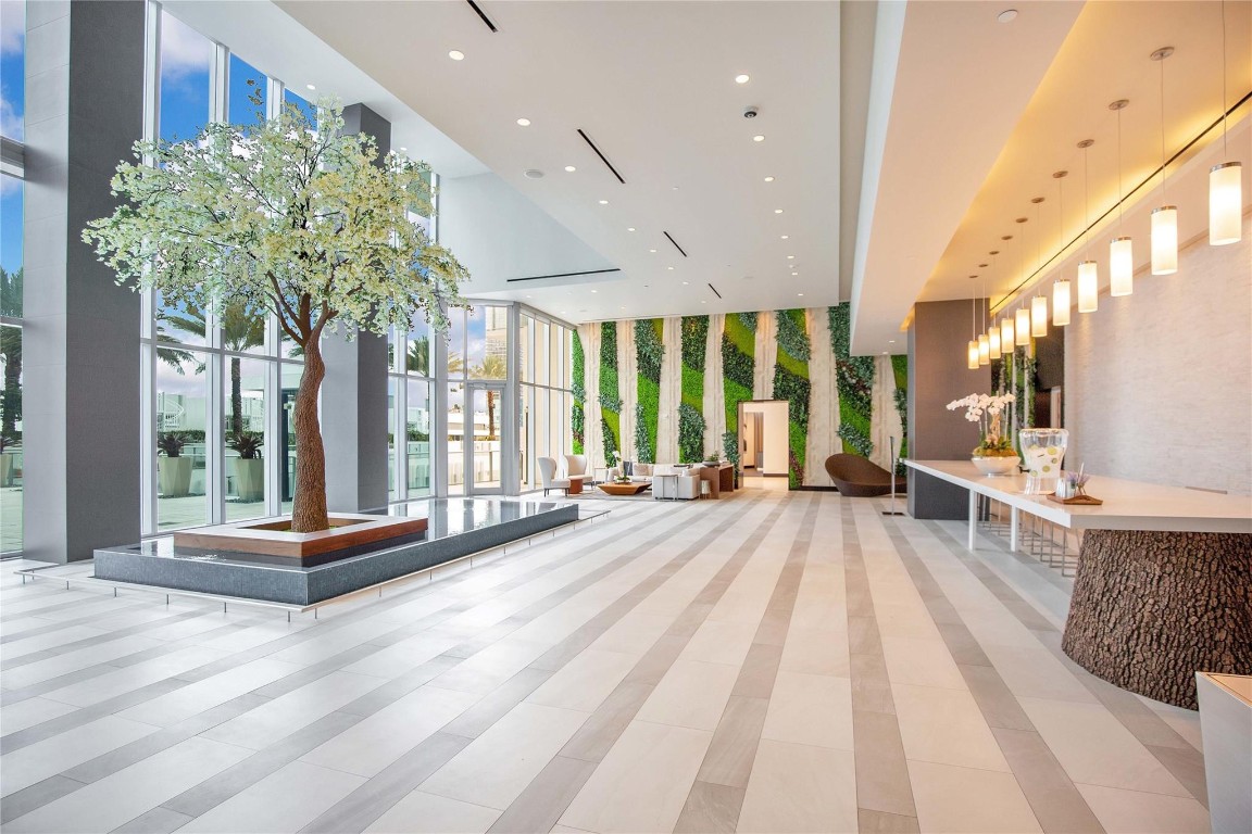 851 NE 1st #3500, Miami FL 33132