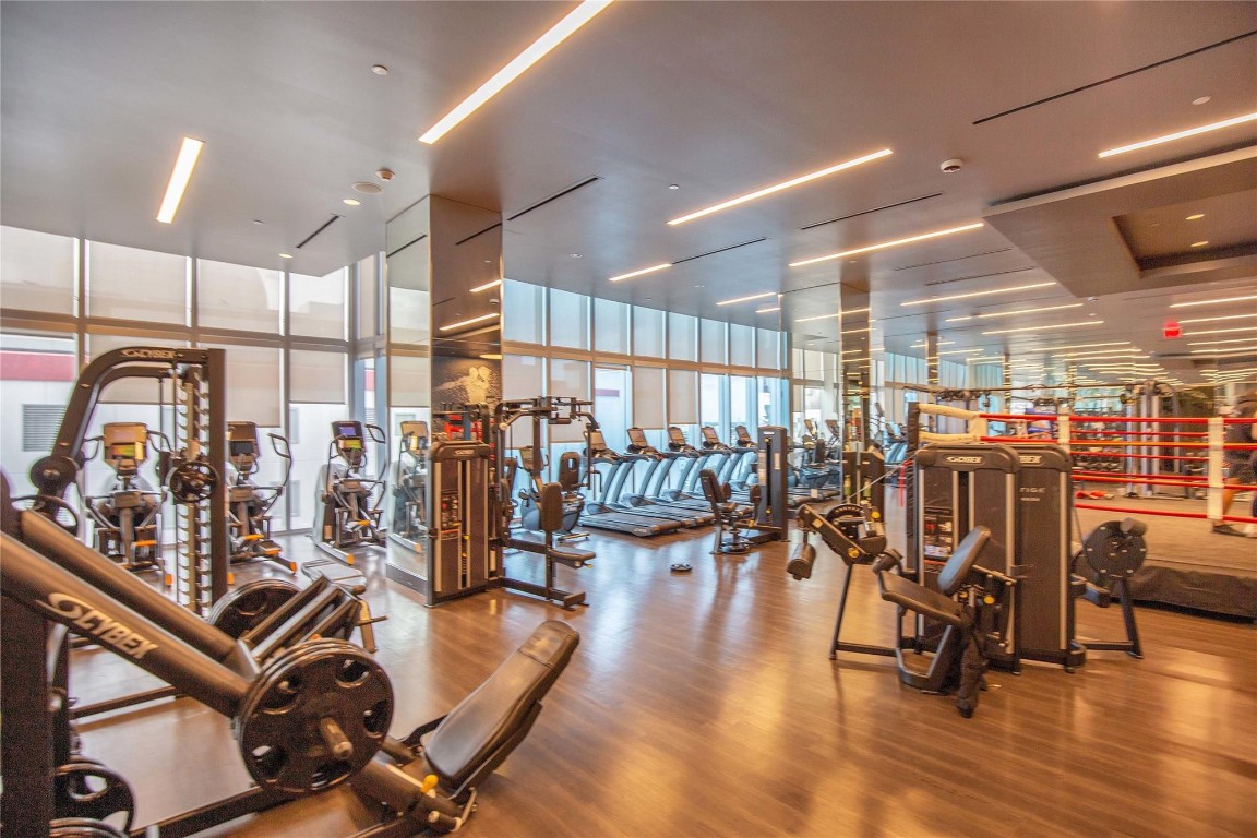 851 NE 1st #3500, Miami FL 33132