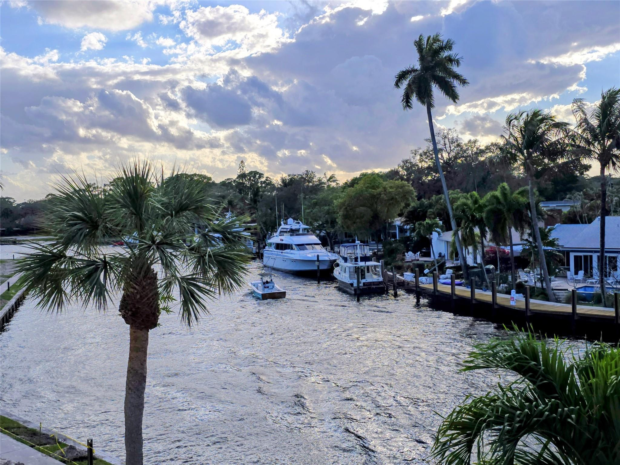1301 River Reach #304, Fort Lauderdale FL 33315
