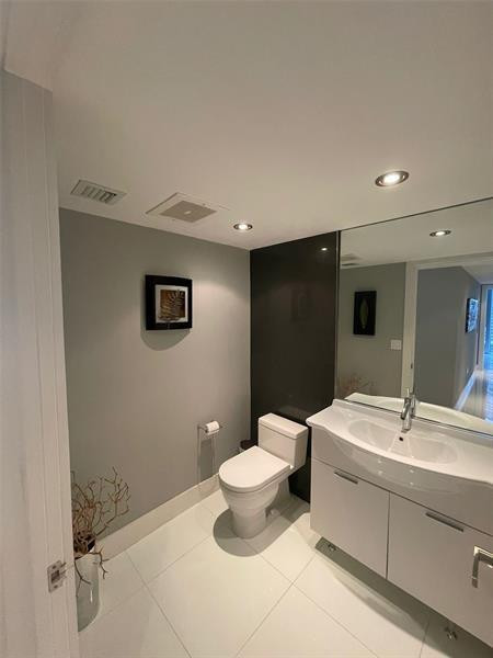 465 Brickell #1201, Miami FL 33131