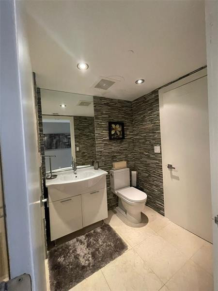 465 Brickell #1201, Miami FL 33131