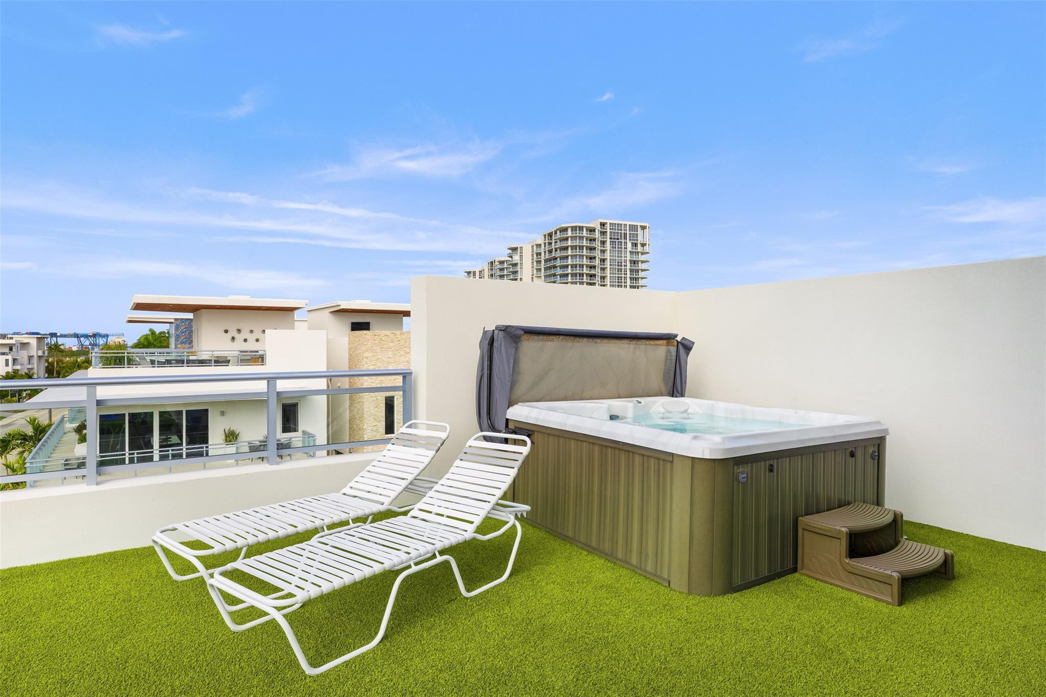 350 Desoto, Hollywood FL 33019