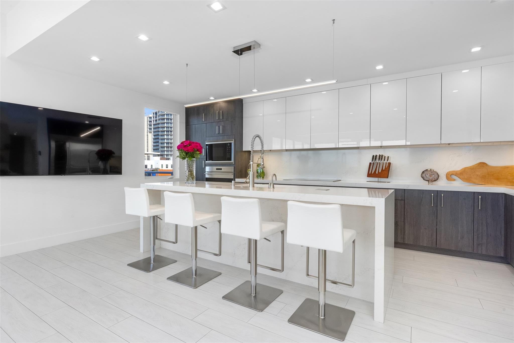 350 Desoto, Hollywood FL 33019