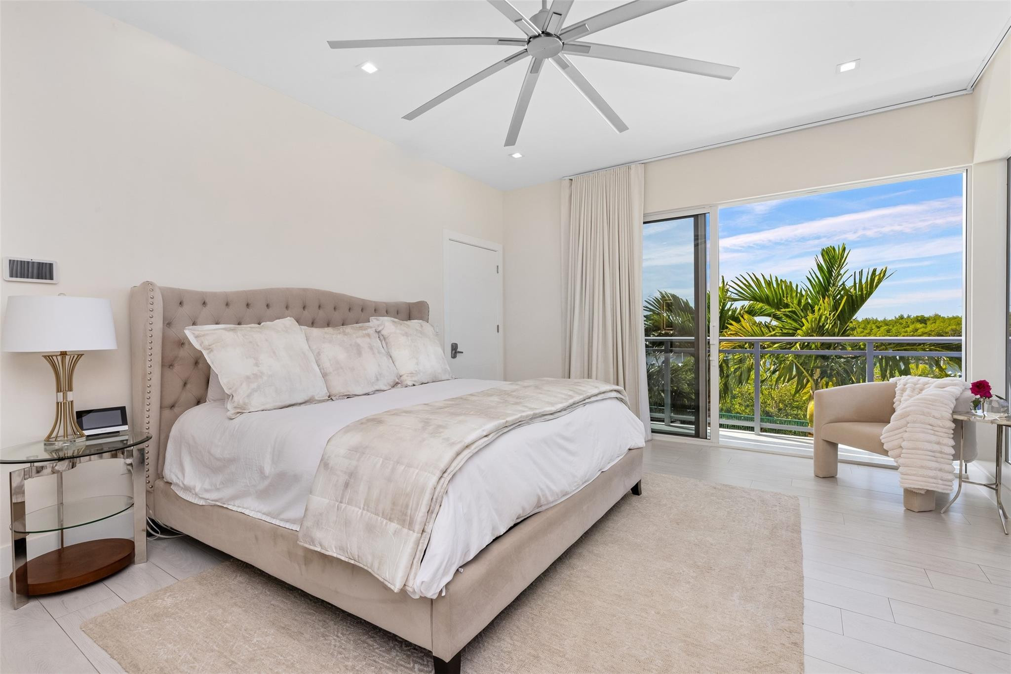 350 Desoto, Hollywood FL 33019