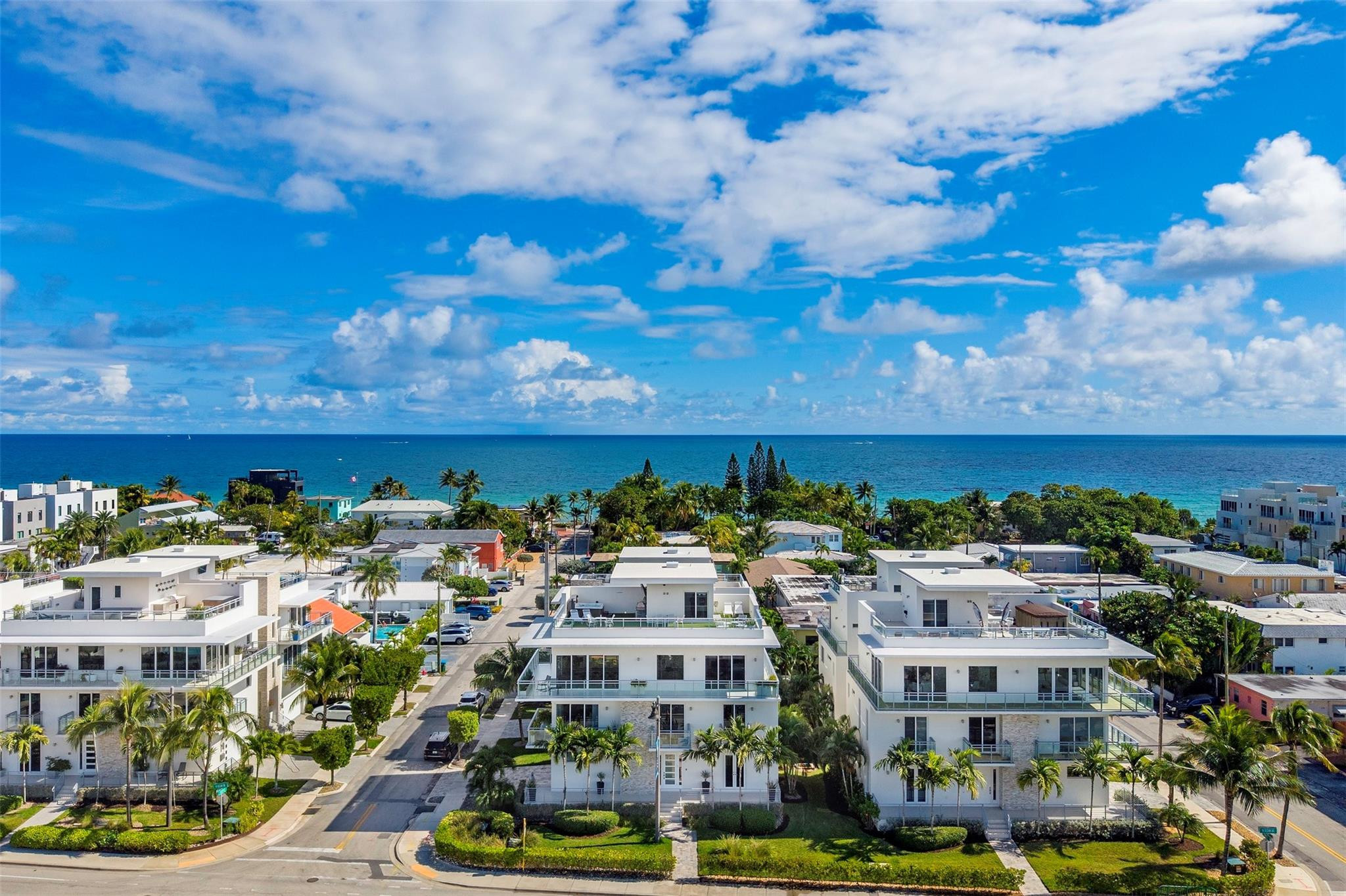 350 Desoto, Hollywood FL 33019