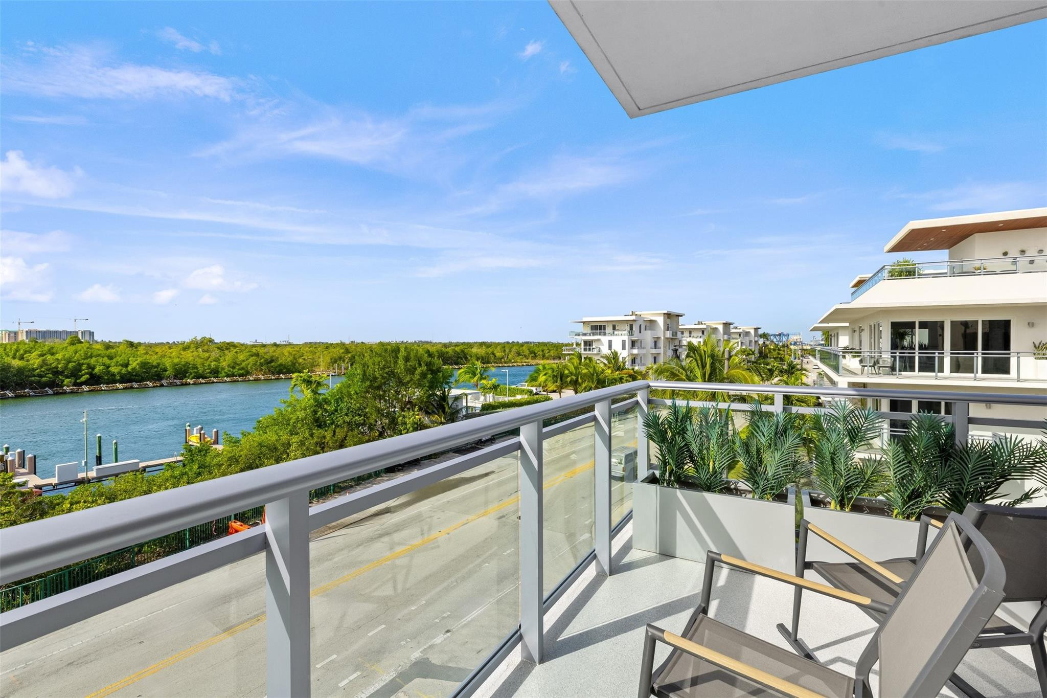 350 Desoto, Hollywood FL 33019