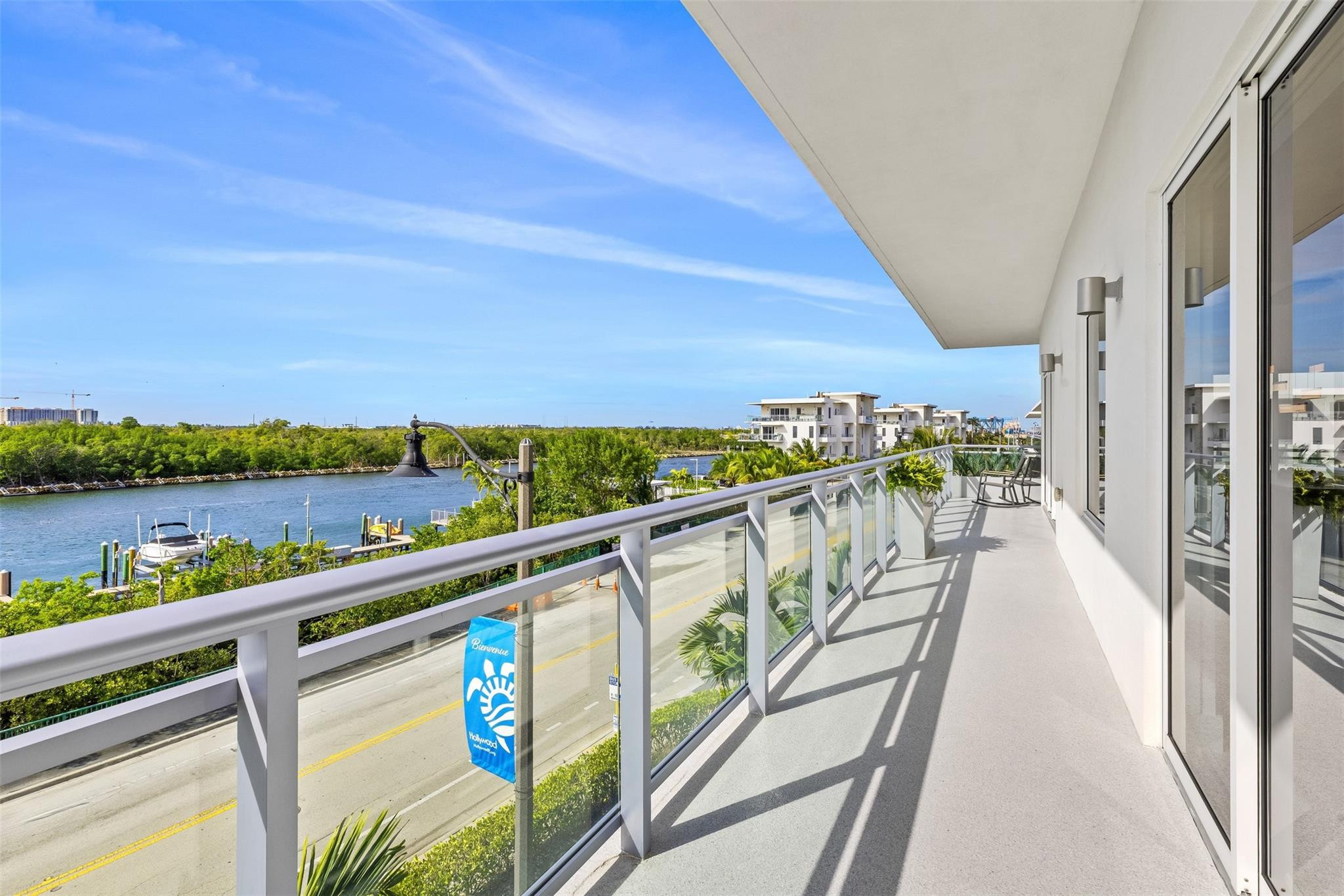 350 Desoto, Hollywood FL 33019