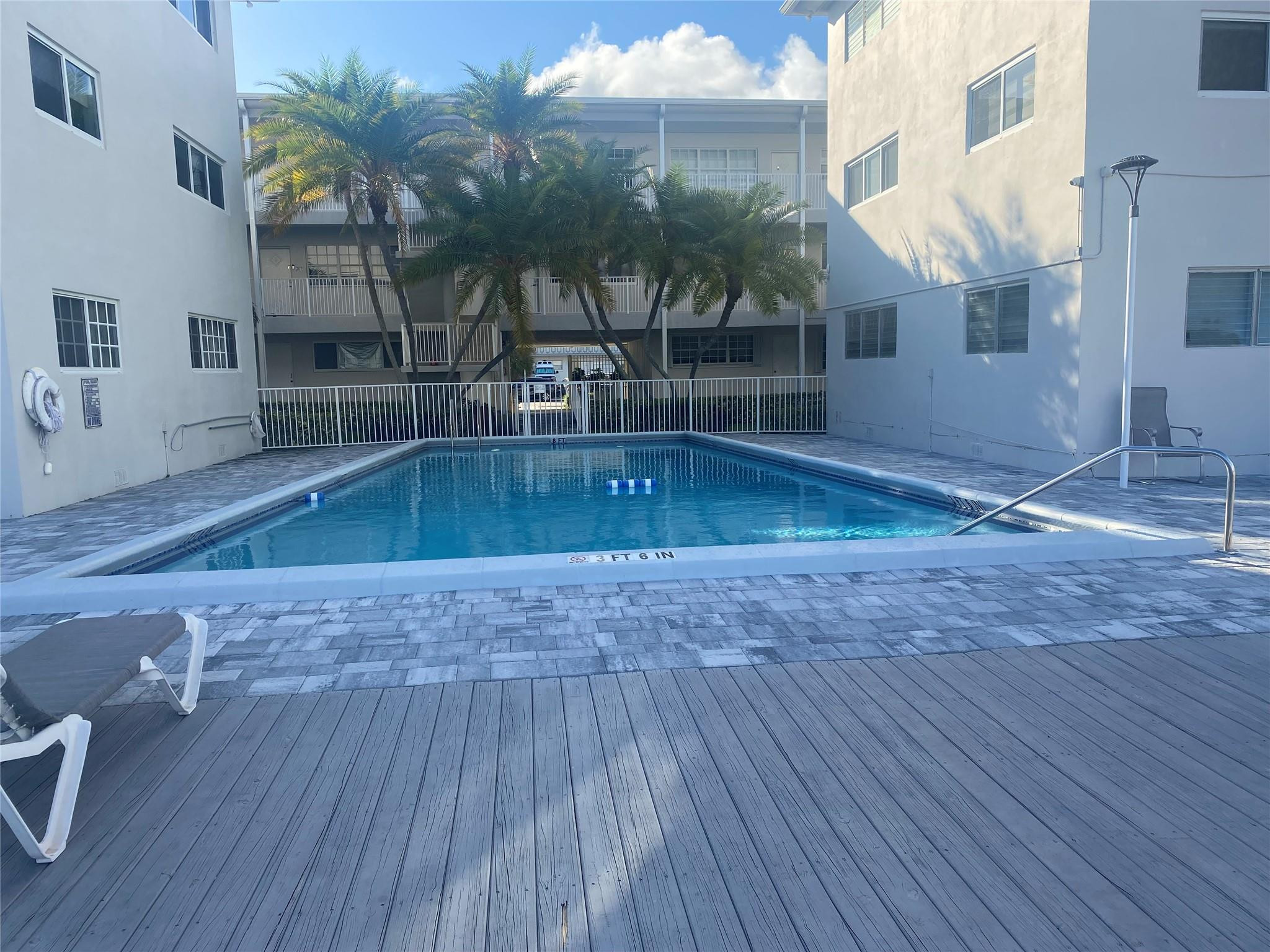 462 Golden Isles #110, Hallandale Beach FL 33009