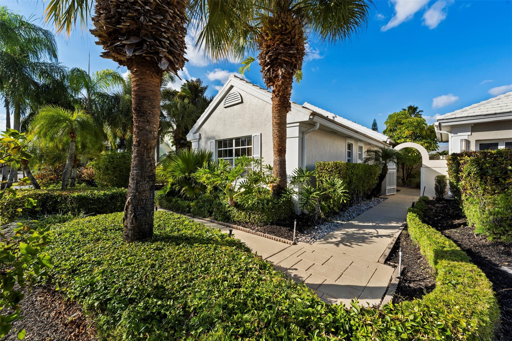 9181 Heathridge, West Palm Beach FL 33411