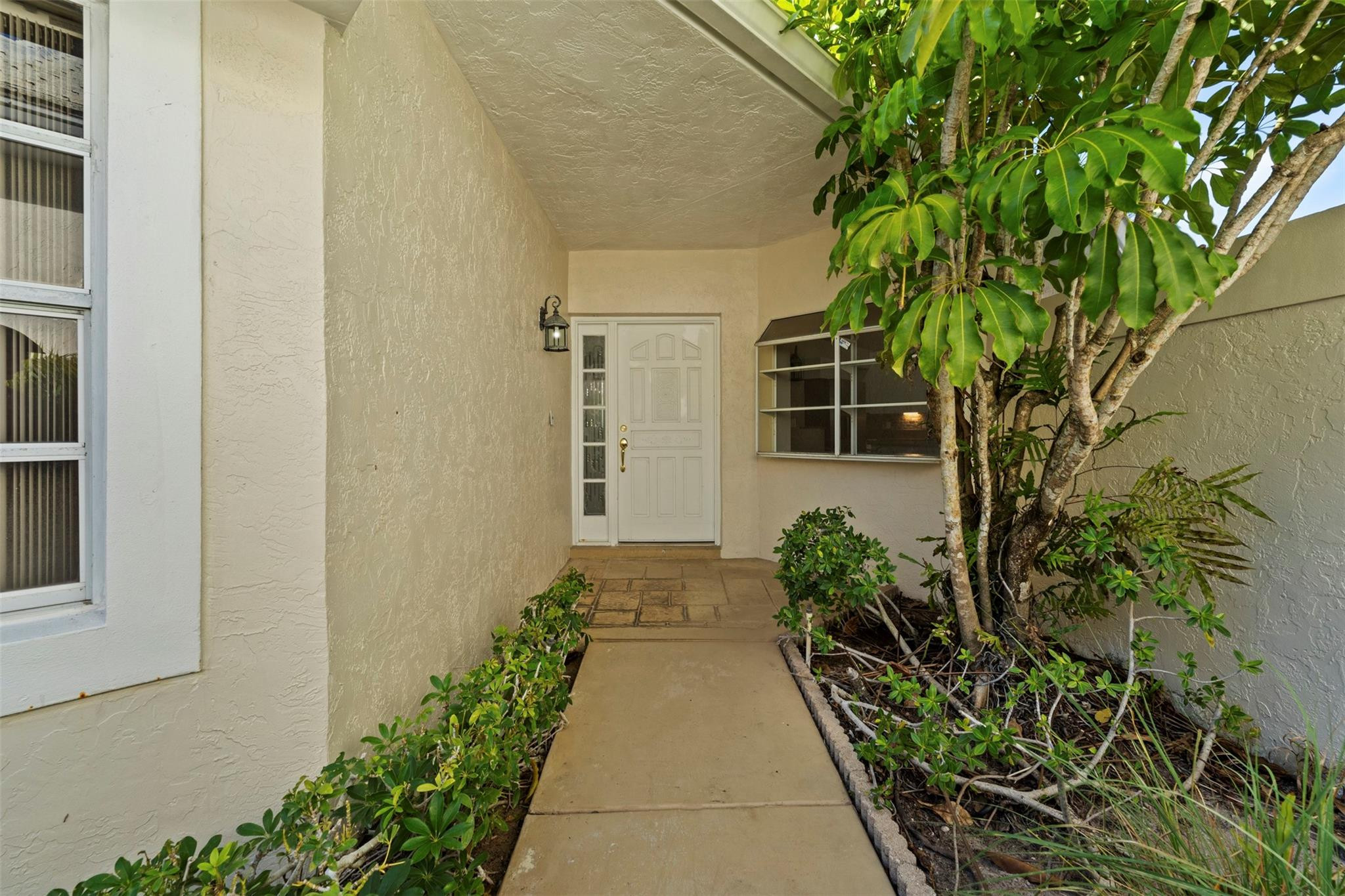 9181 Heathridge, West Palm Beach FL 33411
