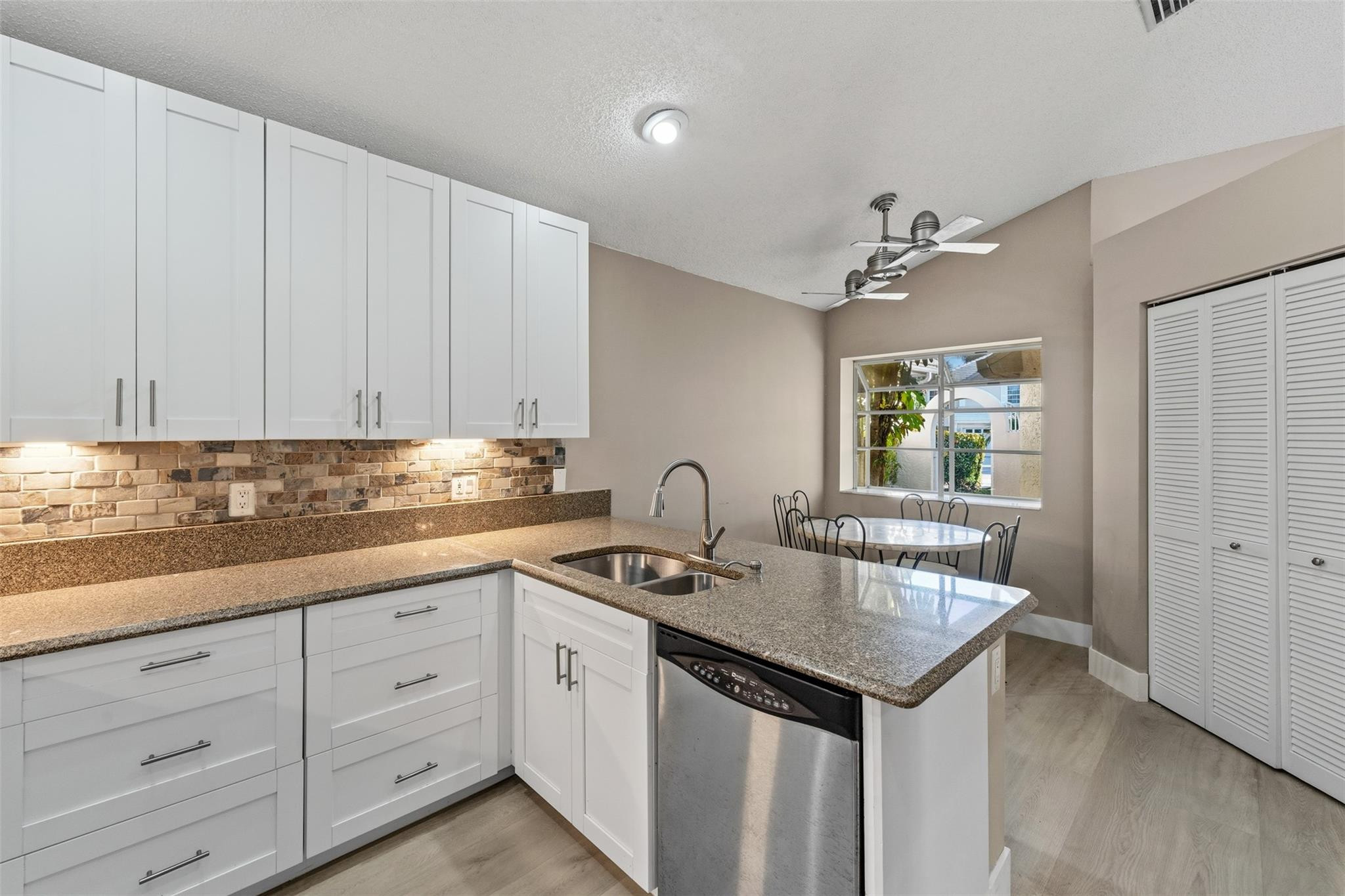 9181 Heathridge, West Palm Beach FL 33411