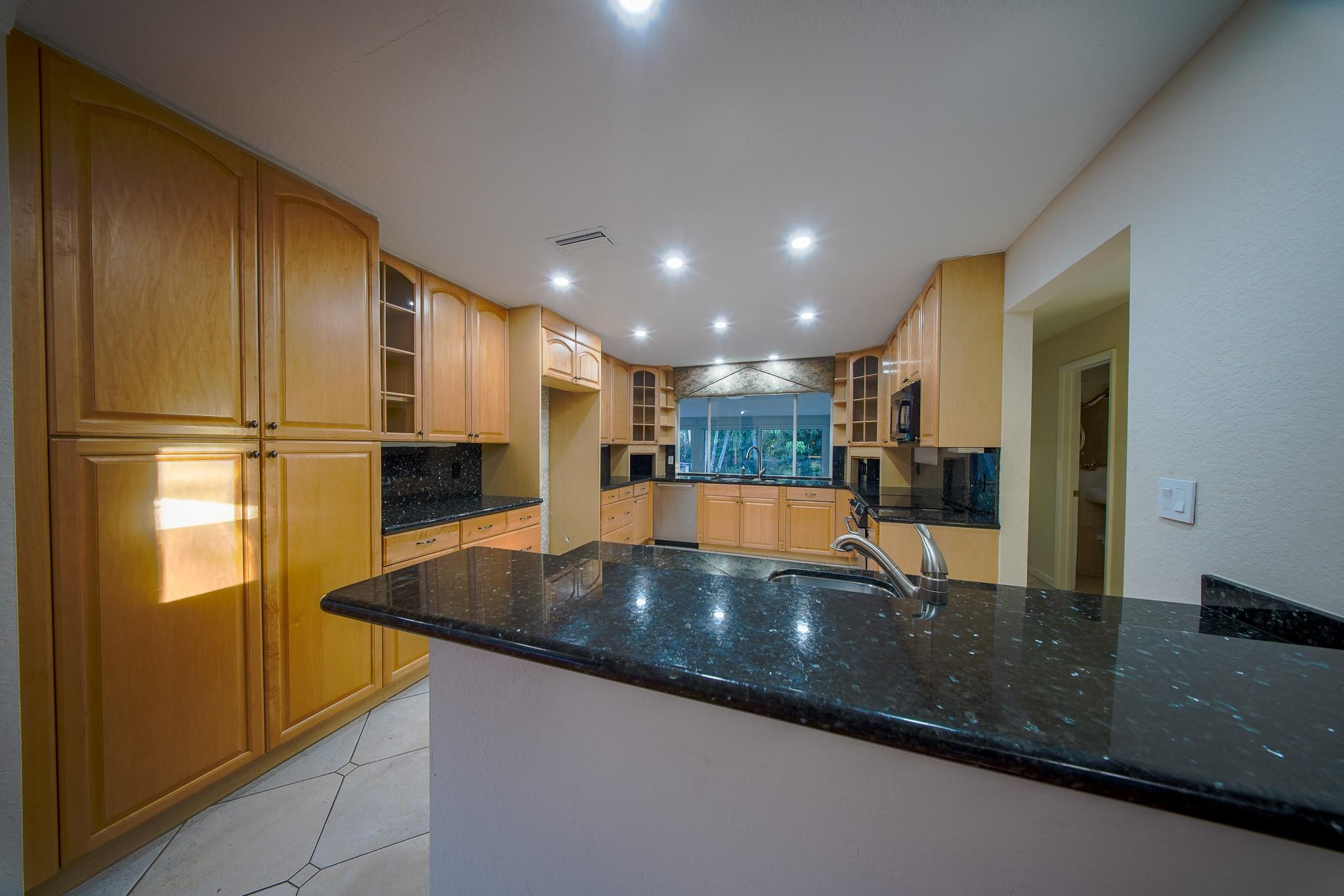 4000 NW 74th, Coconut Creek FL 33073