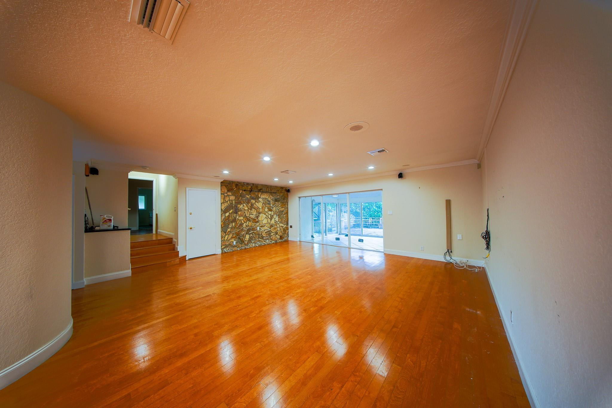 4000 NW 74th, Coconut Creek FL 33073