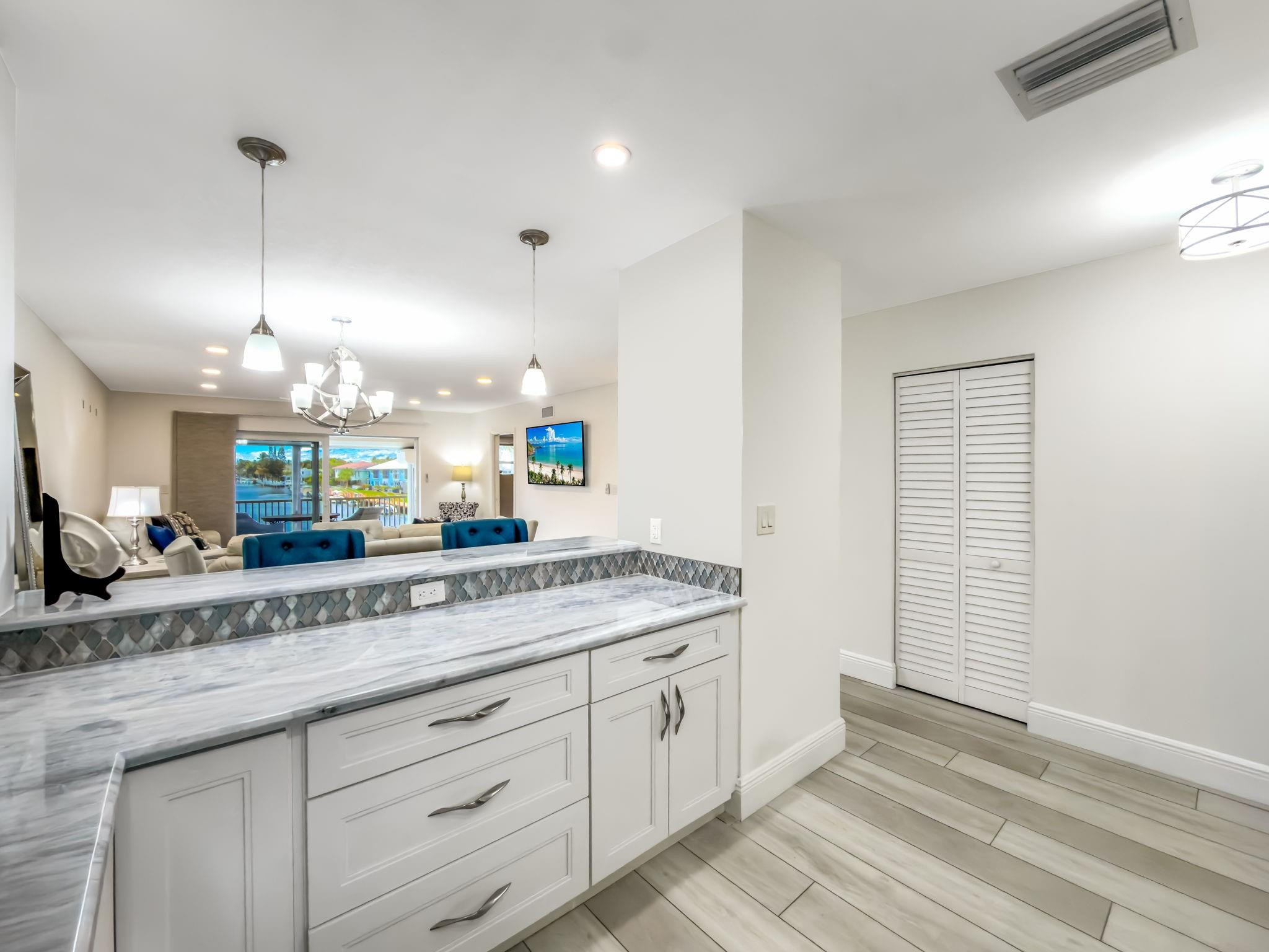 2301 NE 36th #202, Lighthouse Point FL 33064