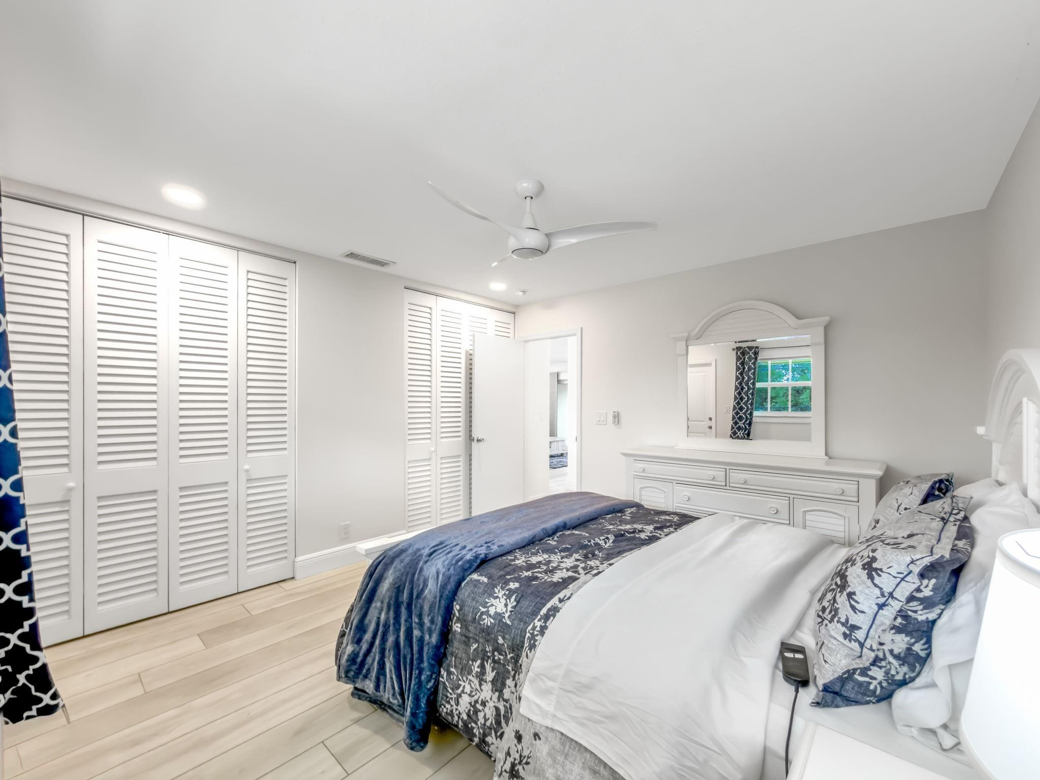 2301 NE 36th #202, Lighthouse Point FL 33064